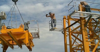 Демонтаж башенного крана в Ртищево - услуги по демонтажу от Сварной-Ртщ от 1585 руб.