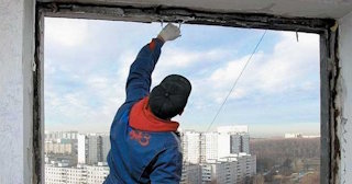 Демонтаж остекления балкона в Ртищево - цена от 581 руб. - Сварной-Ртщ